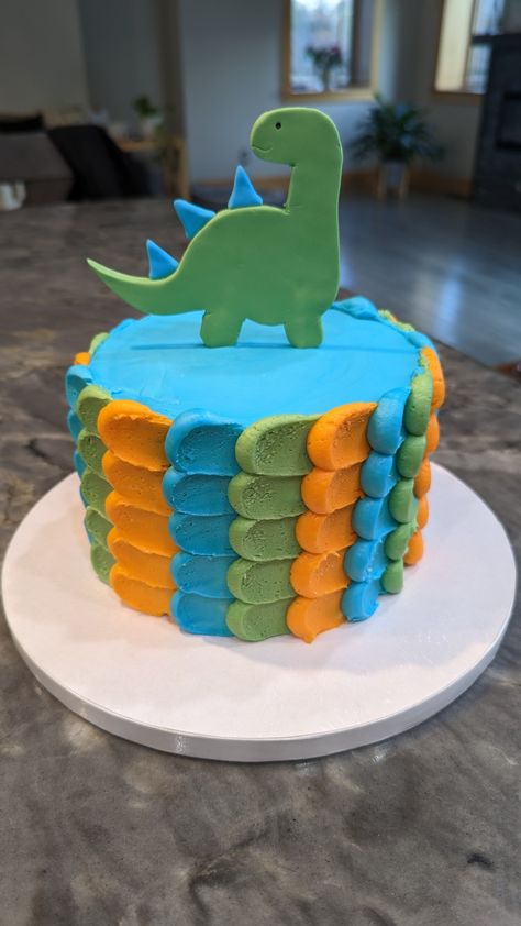 Dino Themed Cake, Dinosaur Cake With Cupcakes, Simple Dinosaur Cake Ideas, Dinosaur Birthday Party Decorations 1st, Dinosaur Birthday Smash Cake, Dinosaur Cake First Birthday, Two Rex Birthday Party Boy Cake, Dinosaur Cake 2nd Birthday, Dinosaur 2nd Birthday Cake