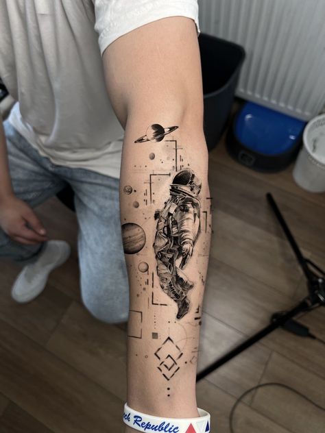 Mechanical Watch Tattoo, Graduation Tattoo, Tattoo Astronaut, Pixel Space, Tattoo Collage, Space Tattoo Sleeve, Piano Tattoo, Concept Tattoo, Geometric Line Tattoo