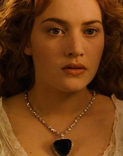 Titanic Heart of the Ocean 18" Necklace with Fresh Water Pearls ... Titanic Costume, Titanic Kate Winslet, Titanic Photos, Titanic Dress, Kristina Webb, Leo And Kate, Titanic History, Jay Gatsby, Jack Rose