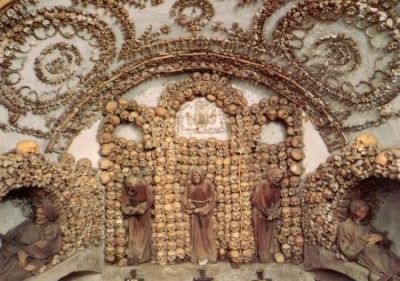 10 Haunt Themes To Scare & Satisfy All Ages - HauntPay Capuchin Crypt Rome, Blacklight Halloween, Capuchin Crypt, Haunted Prison, Rome Catacombs, Great Costume Ideas, Near Dark, Rome Tours, The Catacombs