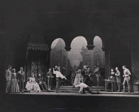 Hamlet Collage, Hamlet Stage Design, Hamlet Movie, Hamlet Theatre, Hamlet Holding Skull, Hamlet Play Scene, Shakespeare Theatre, Staging