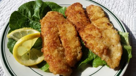 Pickerel are my favorite fish and now is the season to get them fresh. My daughter and her family went on a fly in fishing trip to Gammon... Pickerel Recipes, Walleye Recipes, Mennonite Girls Can Cook, Air Fryer Fish Recipes, Cooking Seafood, How To Cook Fish, Fish Recipe, Fish Food, Fish Tacos