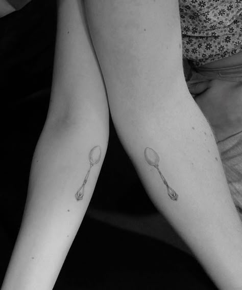 Spoonie Tattoo, Spoon Tattoo, Art Inspired Tattoos, Dr Woo, Inner Forearm Tattoo, Bestie Tattoo, Friendship Tattoos, Best Friend Tattoos, Sister Tattoos