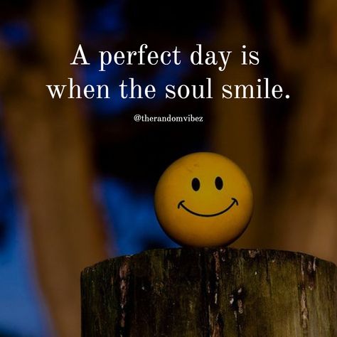 Best Day Quotes Happiness, Start Your Day With A Smile, Smile Quotes Happy Beautiful, Beautiful Smile Quotes Inspirational, Happy Day Quotes Smile, Spread Happiness Quotes, Smile Qoutes, Smile Quotes Inspirational, Smile Quotes Happy