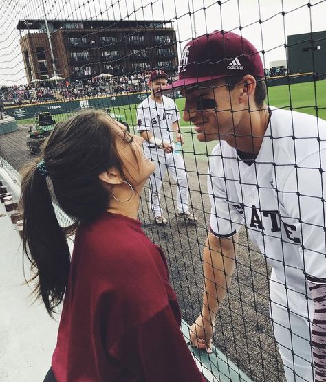 Homerun Proposal Maren Moore, Baseball And Cheerleader Couple, Baseball Romance Aesthetic, Baseball Wife Aesthetic, Baseball Player Aesthetic, Sport Romance, Baseball Wife, Baseball Romance, Baseball Couples