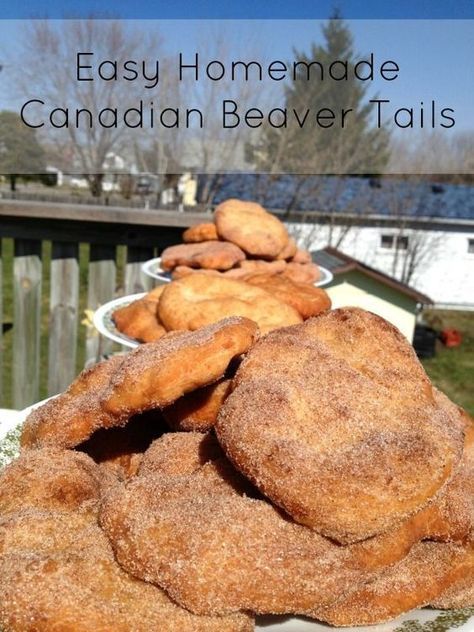 Fried Dough Recipes, Beaver Craft, Canadian Beaver, African Snacks, Dessert Crepes, Canada Day Party, Coffee Ring, Beaver Tails, Desserts Vegan