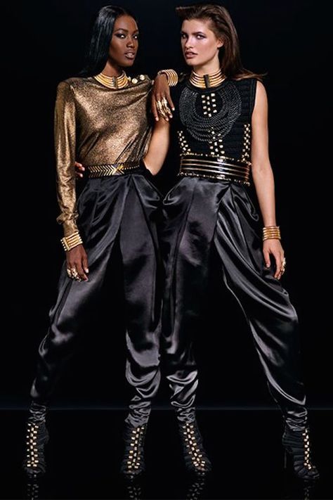 Here's the entire lookbook for Balmain x H&M | Fashion Journal Look Hip Hop, Haute Couture Style, H&m Collaboration, Balmain Fashion, Balmain Collection, Glam Look, Mini Robes, Fantasy Fashion, Fast Fashion