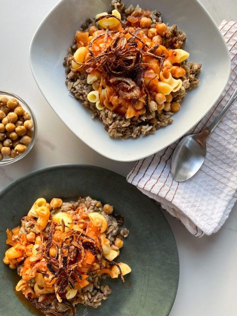 Egyptian Koshari, Lentils Pasta, Chickpeas Crispy, Pasta Chickpeas, Koshari Recipe, Rice Lentils, Crispy Fried Onions, Elbow Pasta, Specific Carbohydrate Diet