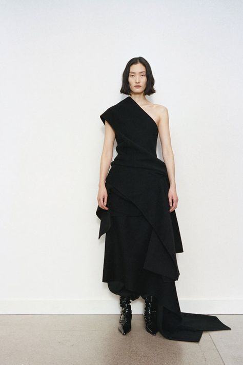 Bouchra Jarrar, Fall 2023 Ready To Wear, 2023 Ready To Wear, Fashion Landscape, Fall 2023, Fashion Show Collection, Womens Fall, Fall Trends, Playing Dress Up