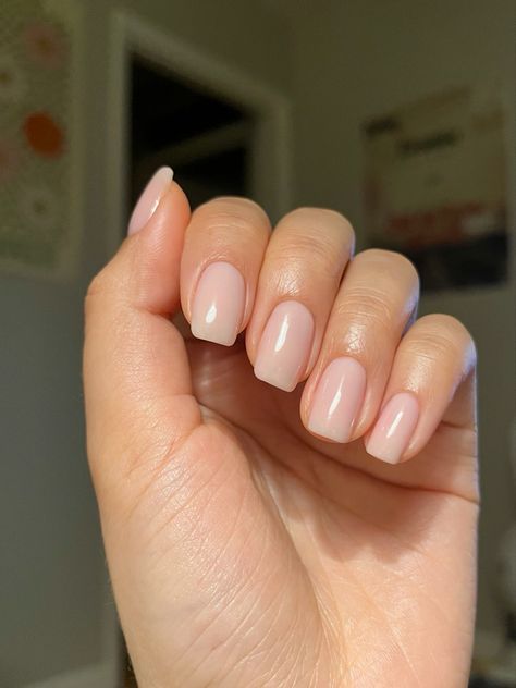 Natural perfect clean girl russain manicure Russian Manicure, Plain Nails, Rounded Square, Round Nails, Clean Nails, Girls Nails, Clean Girl, Holiday Nails, Natural Nails