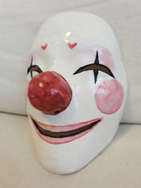 ⋮⋮⋮) - Plaster Mask Tutorial/Walkthrough Cool Clay Mask Ideas Art, Clown Mask Art, Mask Clay Art, Cute Clown Mask, Diy Clown Mask, Clown Mask Aesthetic, Creepy Mask Aesthetic, How To Make A Mask, Plaster Mask Ideas