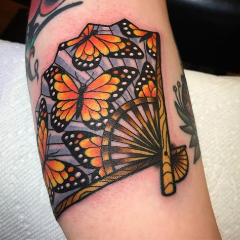 Traditional Monarch Butterfly Tattoo, Monarch Tattoo, Monarch Butterfly Tattoo, Mexican Tattoo, Fan Tattoo, Tattoo Collection, Traditional Tattoos, Baby Tattoos, Ink Ideas