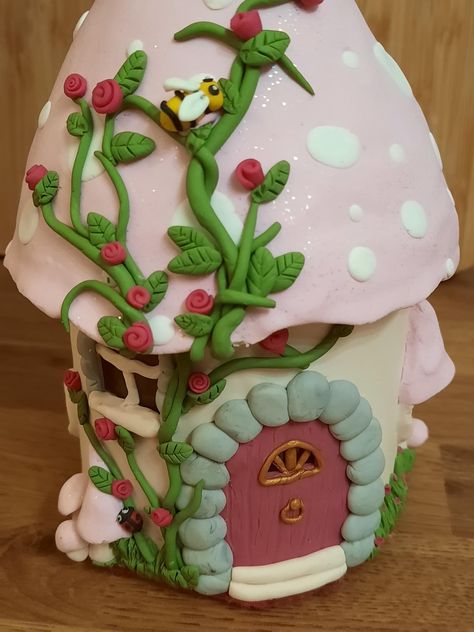 Air Dry Clay Fairy House, Air Dry Clay Fairy, Clay Fairy, Mushroom Paint, Clay Fairy House, Gingerbread Lady, Polymer Clay Gifts, Paper Mache Clay, House Cake