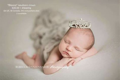 Girl With Crown, Maternity Props, Newborn Crown, Crown Photo, Gift Photography, Baby Crown, Princess Birthday Cake, Gifts Photography, Girls Crown