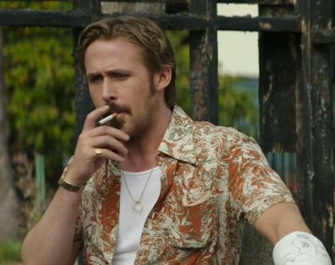 ryan gosling the nice guys Holland March, 70s Sportswear, The Nice Guys, Blonde Baby Boy, Cheek Fillers, Райан Гослинг, Nice Guys, Ryan Gosling, Hey Girl