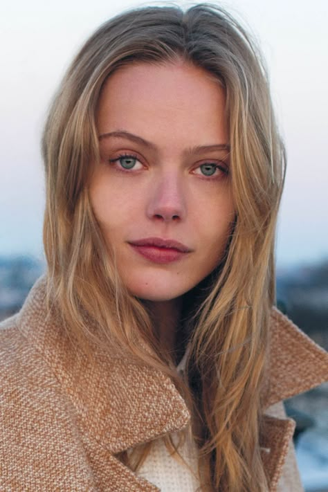 Frida Gustavsson Frida Gustavsson, Valentino Haute Couture, Insta Filters, Super Model, Camera Icon, Victorias Secret Models, Fantasy Aesthetic, Looks Chic, Cam Girls