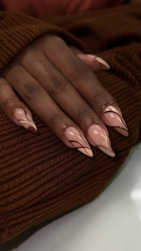 Ongles Beiges, Fall Almond Nails, Classy Almond Nails, Brown Acrylic Nails, Nails Yellow, Nude Nail Designs, Work Nails, Fall Acrylic Nails, Classy Acrylic Nails