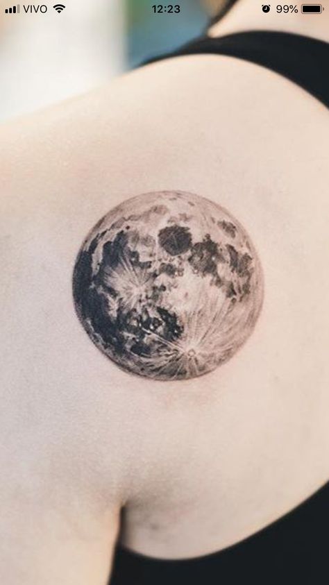 Realistic Moon Tattoo Designs, Real Moon Tattoo, Full Moon Tattoo Men, Realistic Full Moon Tattoo, Realism Moon Tattoo, Moon Tattoo Realism, Moon Realistic Tattoo, Moon Planet Tattoo, Moon Tattoo Realistic