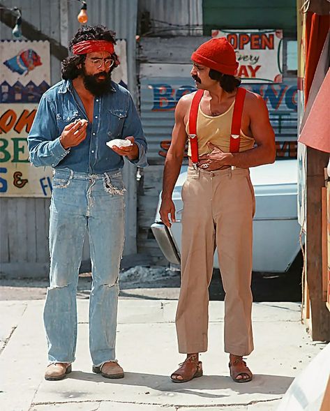 Up In Smoke Cheech And Chong Costumes, Beard Halloween Costumes, Beard Costume, 90s Halloween Costumes, Unique Couple Halloween Costumes, Halloween Parejas, Art Hippie, Halloween Coustumes, 90s Halloween