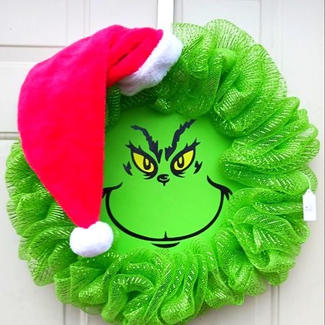 Handcrafted 18 Inch Deco Mesh Wreath. Deco Mesh Christmas Decorations, Grinch Head Door Hanger, Grinch Christmas Decorations Bathroom, Grinch Christmas Reef, Grinch Theme Door Decorations, Funny Wreath Ideas, Grinch Diy Wreath, Grinch Pizza Pan Wreath, Grinch Wreath Diy Front Doors