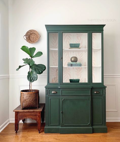 Painted China Cabinet Ideas, Green China Cabinet, Farmhouse Green, Corner Hutch, Painted Hutch, Painted China Cabinets, Boho Farmhouse Decor, Terrace Furniture, Hutch Makeover