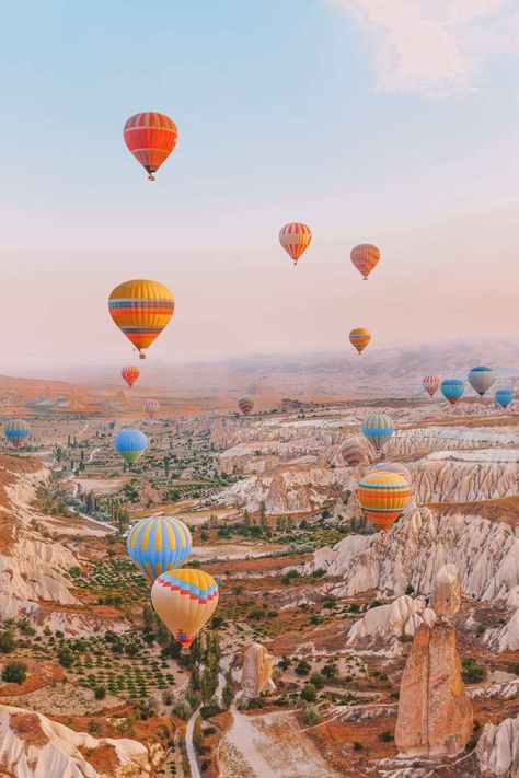 Places In Turkey, Turkey Places, Countries To Visit, Turkey Travel, Hot Air Balloons, Air Balloons, Travel Inspo, Ancient Cities, Dream Destinations