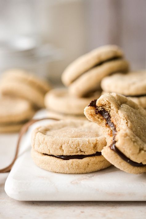 An easy, high altitude recipe for soft butterscotch cookies, sandwiched together with creamy chocolate ganache filling. Christmas Cookies And Candy, Cookie Buffet, High Altitude Baking, Ganache Filling, Butterscotch Cookies, Chocolate Ganache Filling, Cookie Sandwiches, Christmas Cookies Easy, Chocolate Sandwich Cookies