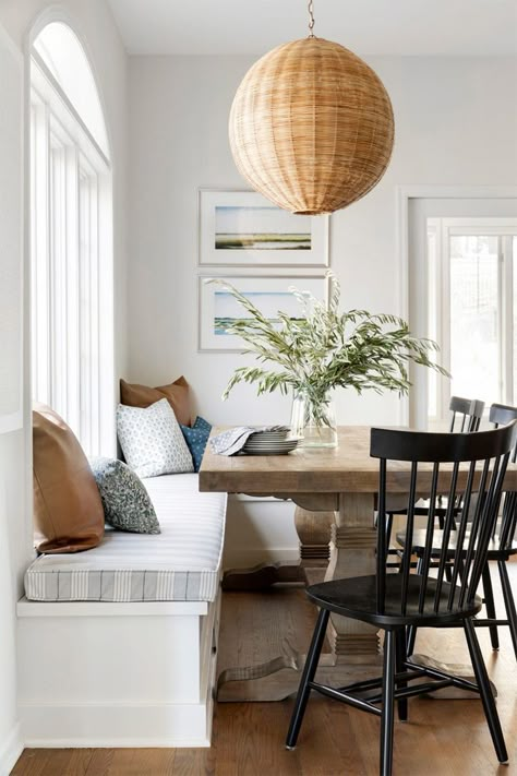 The most beautiful eat-in kitchen space by Bria Hammel Interiors! Dinning Nook, Rental Renovation, Seating In Kitchen, Bria Hammel, House Upgrades, Cottage Dining Rooms, Reclaimed Wood Dining Table, Table Bench, Banquette Seating