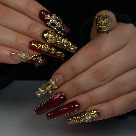 The gold junk nails are my favourite ⚜️ Last slide is client inspo ( artist known) Gold Junk Nails, Burgundy And Gold Nails Acrylic, Nail Ideas Gold, Fall Aesthetic Nails, Gold Acrylic Nails, Junk Nails, Fetty Wap, Acrylic Nail Set, Long Nail Designs