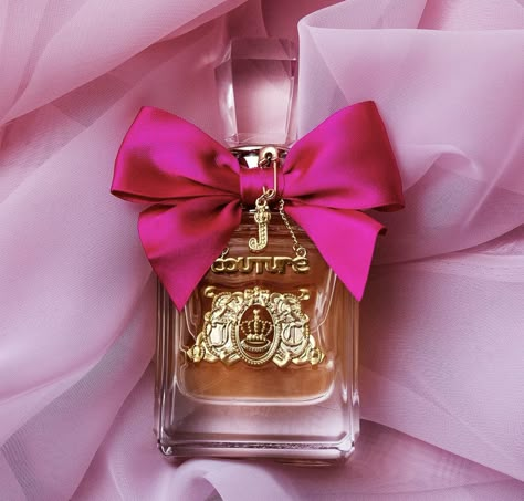 Juicy Perfume, Juicy Couture Perfume, Couture Perfume, Sweet Perfume, Vanilla Caramel, Pink Perfume, Pink Bottle, Fragrance Spray, Luxury Perfume