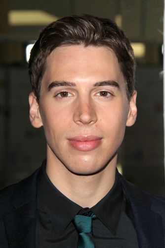 June 15, 2017 - Queerty.com - 'Orphan Black' actor Jordan Gavaris is latest to come out of the closet Jordan Gavaris, Coming Out Of The Closet, Out Of The Closet, Orphan Black, Black Actors, June 15, The Closet, Coming Out, Jordan