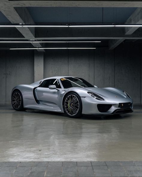 Porche 918 Spider, Mercedes Wallpaper, Mercedes G Wagon, Lux Cars, Cars And Coffee, Porsche Cars, Car Images, Pretty Cars, Motorcycle Design