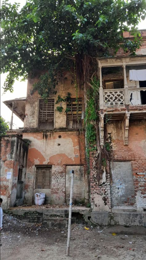 Old dhaka,  puran dhaka, bangladesh Bangladesh Village Photography, Lahore Fort Photography, Old Dhaka, North Kolkata, Bangla Image, Beautiful Bangladesh, Bengali Culture, Reference Photos For Artists, Building Sketch