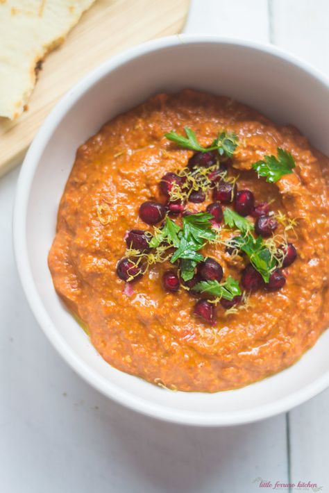 Turkish Red Pepper and Walnut Dip (Muhammara) - The Little Ferraro Kitchen Falafel Sauce Recipe, Muhammara Recipe, Walnut Dip, Mediterranean Dinner, Best Sauce Recipe, Vegan Dips, Delicious Dips, Jewish Food, Turkish Food