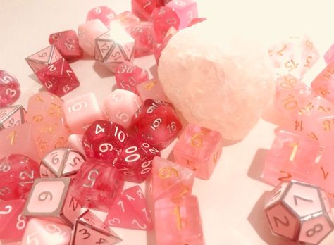 Pink Jester Aesthetic, Pink Tiefling Aesthetic, Pink Tiefling, Jester Lavorre, Dnd Table, Tiefling Bard, Dnd Character Sheet, Dungeons And Dragons Dice, Dice Tray