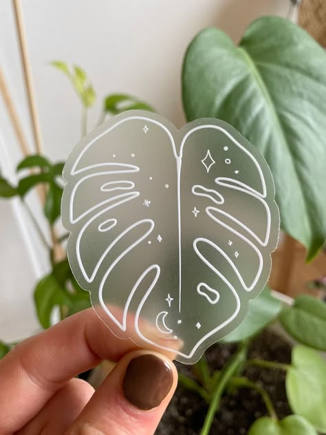 Plant Mom Tattoo, Sticker Shop Display, Cricut Stickers Vinyl, Monstera Leaf Illustration, Monstera Plant Illustration, Cricut Stickers Ideas, Plant Lover Tattoo, Vinyl Stickers Cricut, Monstera Plant Drawing