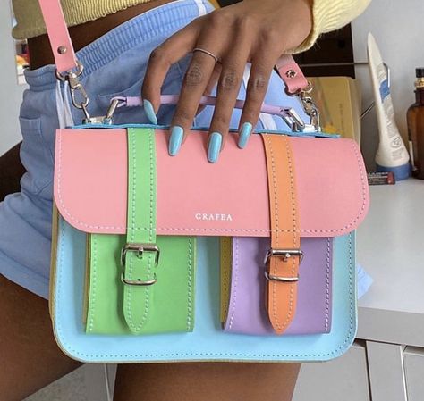 Pastel Bags, Sac Diy, Yennefer Of Vengerberg, Aesthetic Bags, Girly Bags, Luxury Purses, Pretty Bags, Cute Purses, Cute Bags