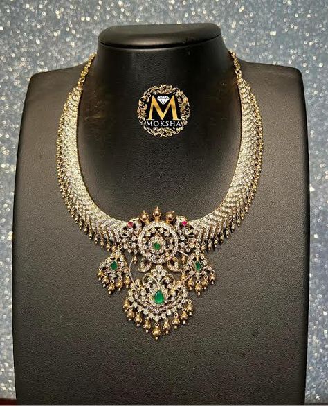 Bridal Diamond Necklace, Gold Jewels Design, Gold Jewelry Outfits, Choker Necklace Designs, Black Beads Mangalsutra Design, Diamond Necklace Designs, Beaded Necklace Designs, Bridal Diamond Jewellery, Daughter Jewelry