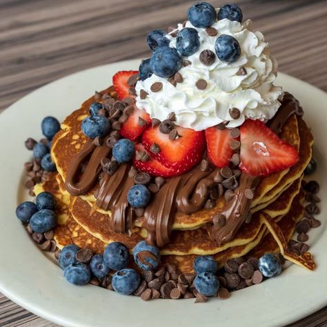 Holiday Brunch Party, Chocolate Pancakes, Pancake Stack, Holiday Brunch, Tasty Pancakes, Chocolate Nutella, Easy Homemade Recipes, Valentines Food, Dessert Lover