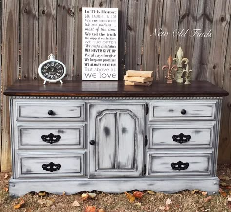 "I love this farmhouse buffet/dresser, refinished in General Finishes Seagull Gray Milk Paint with ebony glaze and distressed in my signature style!" - New Old Finds You can achieve this glaze look by also using GF's Pitch Black Glaze Effects. Paint Old Furniture, Princess Rooms, Princess Dresser, Farmhouse Style Tv Stand, Dresser Closet, Floral Pictures, Painted Dressers, Bedroom Cabinet, Chest Drawers