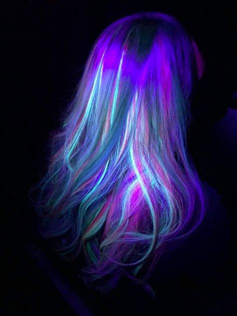 My amazing glow in the dark hair done by Jennie Neuman #neonhair #kenra #guytang #purplehair #joyco Dark Unicorn Hair, Glow In The Dark Hair Color, Uv Light Aesthetic, Glow In The Dark Hair Dye, Blond Horse, Carnival Homecoming, Glow In The Dark Aesthetic, Neon Purple Hair, Halloween Hair Color Ideas