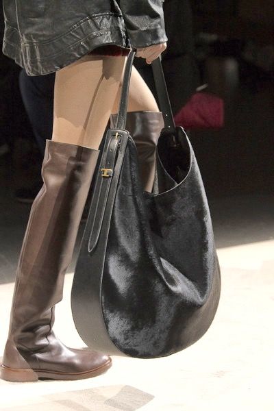 Mazzy Star, Mode Inspo, 가을 패션, Cute Bags, Milan Fashion, Fashion Killa, Milan Fashion Week, Baby Fashion, Fashion Bags