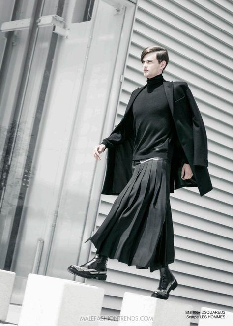 Men In Skirts, Lui Magazine, Guys In Skirts, Men Wearing Skirts, Gender Fluid Fashion, Fashion Mask, Androgynous Fashion, Futuristic Fashion, Mode Inspo