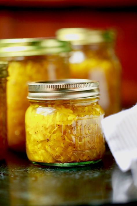 Preserving Squash, Yellow Squash Relish, Summer Squash Relish Recipe, Squash Relish Canning Recipe, Squash Relish Recipe, Squash Relish, Canning Squash, Garden Squash, Chow Chow Relish