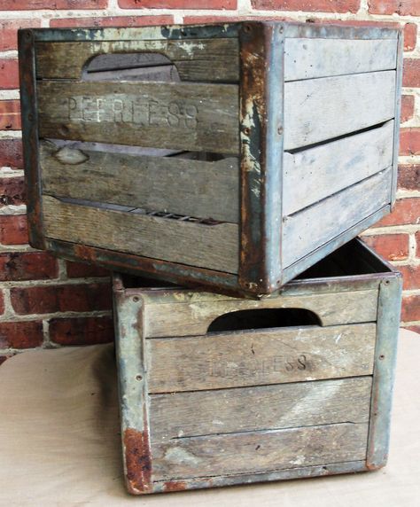 Vintage Wooden Milk Crate --for bases of centerpieces & case for candy bags Wooden Milk Crate, Vintage Wooden Crates, Western Bedroom Decor, Pallet Crates, Milk Crate, Three Stooges, Milk Crates, Ministry Ideas, Furniture Design Wooden