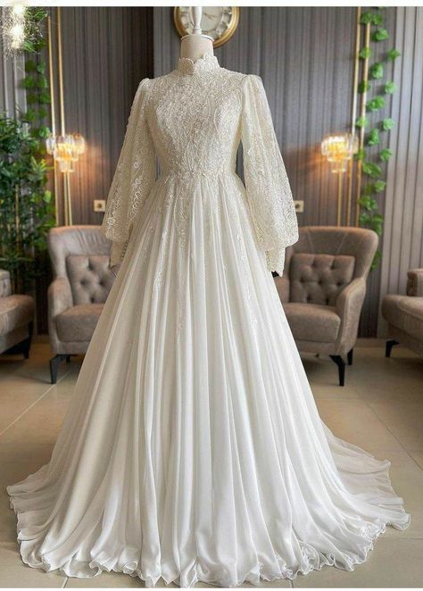 Muslim Wedding Dresses Modern, Wedding Dresses Fit, Muslimah Wedding Dress, Muslimah Wedding, Wedding Dress Bustle, Bride Dress Simple, Soiree Dresses, Muslim Wedding Dresses, Muslim Wedding Dress