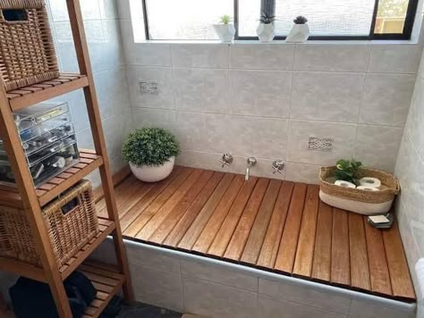 Bath Tub Cover Ideas, Bathtub Storage Ideas, Unused Bathtub Ideas, Bamboo Bathroom Decor, Kmart Diy, Cheap Hacks, Cozy Castle, Kmart Hack, Kmart Decor