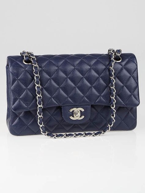 Chanel Dark Blue Navy Blue Handbag, Navy Blue Purse, Navy Blue Handbags, Navy Blue Bag, Blue Handbag, Navy Chanel, Chic Outfit Ideas, Chanel Flap Bag, Classic Flap Bag