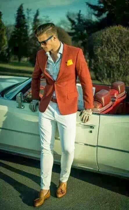 Orange Blazer, white pants and Vintage cars find more mens fashion on www.misspool.com Herren Style, Style College, Orange Blazer, Ray Ban Wayfarer, Ray Ban Aviator, Sharp Dressed Man, Red Blazer, Outfit Trends, Well Dressed Men