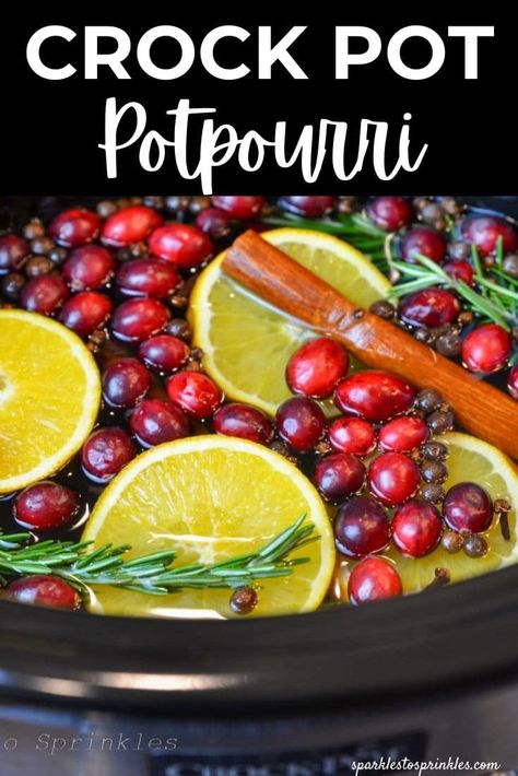 Christmas Crock Pot Potpourri, Christmas Smell In Crockpot, Crock Pot Scents House Smells, Slow Cooker Scents House Smells, Crock Pot House Smell Good, Crockpot Scents House Smells Christmas, Christmas Scent In Crockpot, Crockpot Potpourri Recipes House Smells, Crockpot Christmas Potpourri